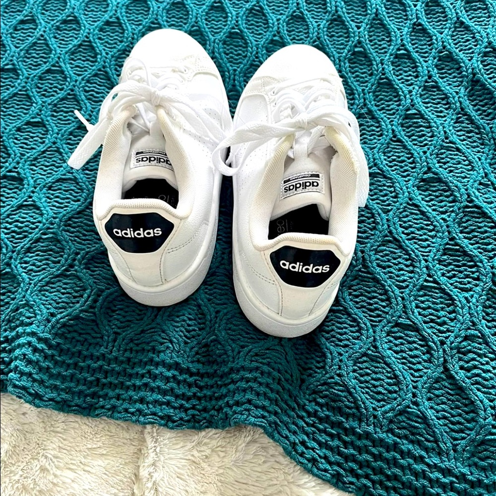 Adidas cloudfoam sneakers size 8